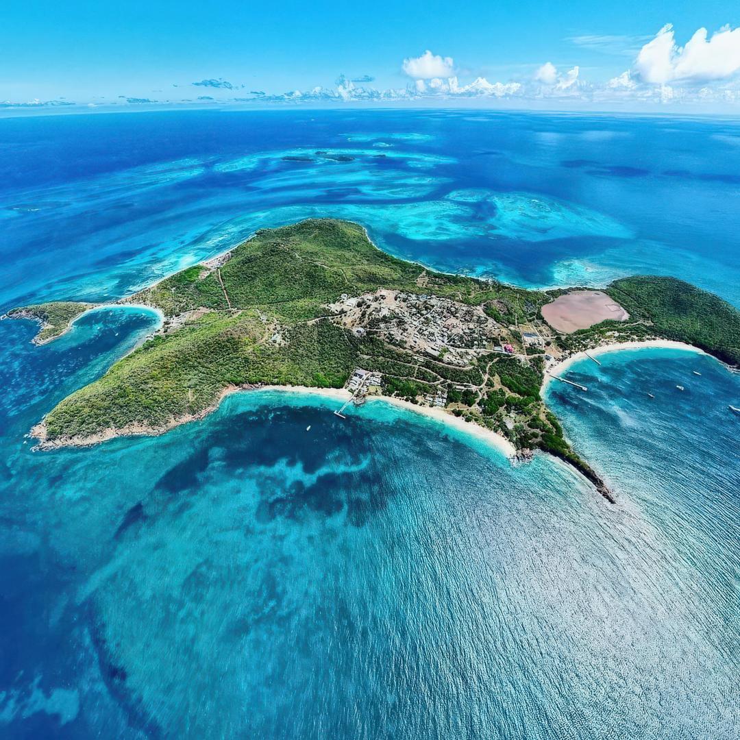 Mayreau Beach Club & Villa – Private island in SVG, Caribbean